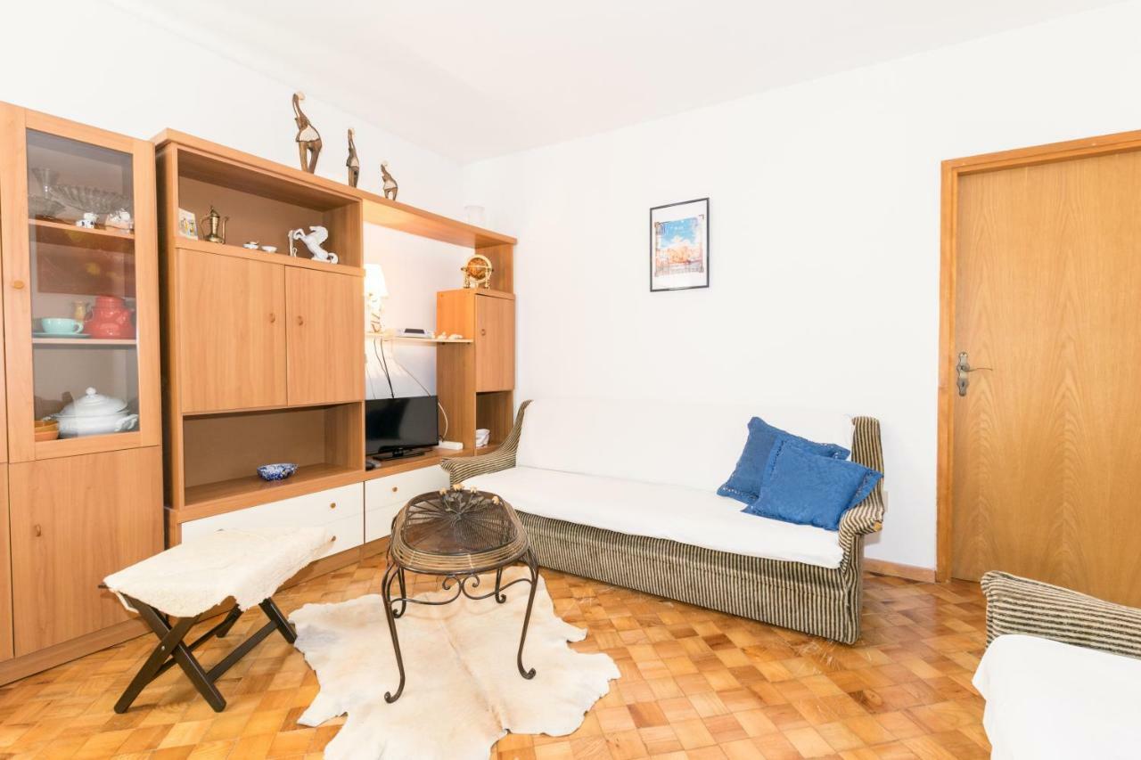 Apartments Mirjana Pula Exterior photo